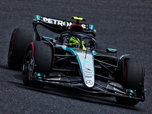 Lewis Hamilton Bersyukur Bisa Finis Tiga Besar di Babak Kualifikasi