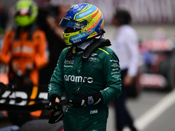 Fernando Alonso minta Aston Martin tingkatkan kecepatan mobil.