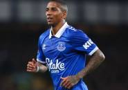 Ashley Young Optimis Performa Everton Musim Depan Lebih Baik