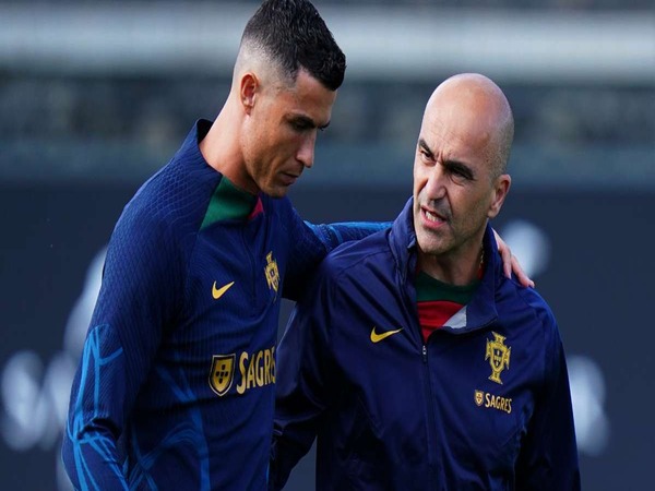 Roberto Martinez memastikan dirinya bakal kembali menurunkan Cristiano Ronaldo sebagai starter, saat Portugal melawan Georgia di pertandingan terakhir babak grup EURO 2024 (27/6) / via Getty Images