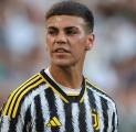 Duo Juventus Laksanakan Tes Medis Bersama Aston Villa