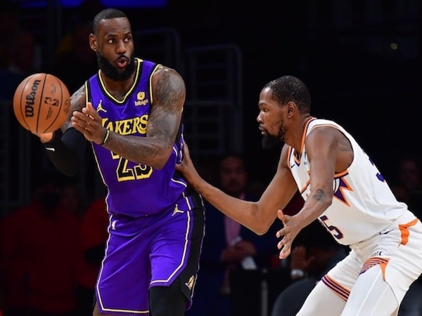 LeBron James Emosional Menantikan Bronny James Tembus NBA Draft