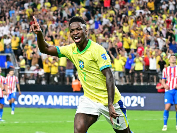 Vinicius Jr Cetak Dua Gol, Brasil Taklukkan Paraguay 4-1