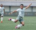 Bali United Pinjamkan Dua Pemain Bertahan ke Klub Liga 1