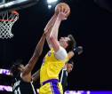 Los Angeles Lakers Berniat Pertahankan Colin Castleton