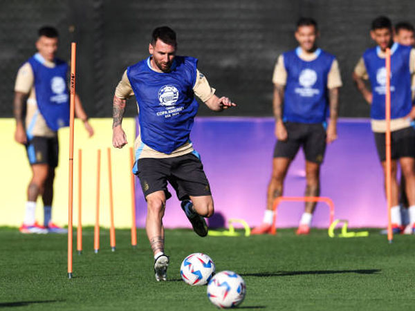 Lionel Messi Kembali Berlatih, Siap Hadapi Ekuador di Perempat Final