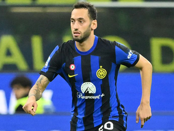 Hakan Calhanoglu