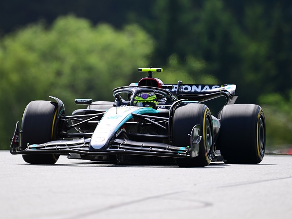 Toto Wolff ungkap alasan Lewis Hamilton tidak terlalu kompetitif di GP Austria.