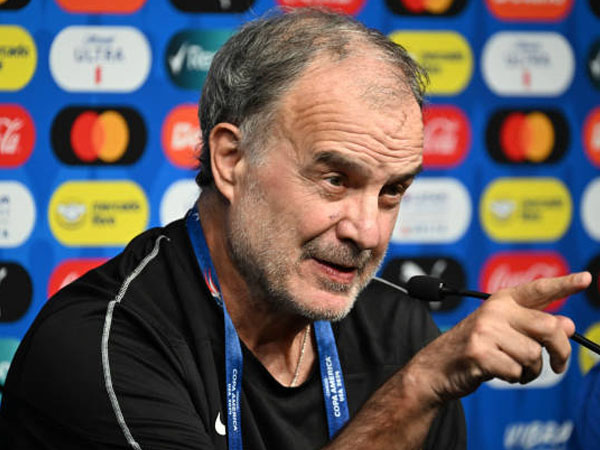 Lawan Brasil di Perempat Final, Bielsa Minta Uruguay Bermain Menyerang