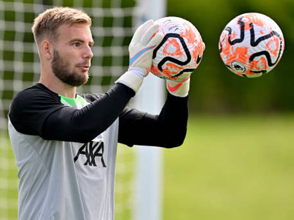 Adrian Tinggalkan Liverpool, Vitezslav Jaros Dipromosikan Jadi Kiper Ketiga