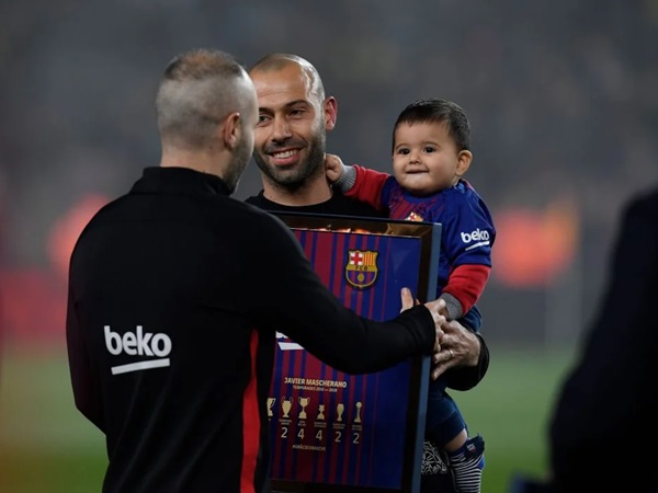 Javier Mascherano Curhat Alasan Tinggalkan Barcelona