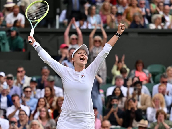 Barbora Krejcikova Tundukkan Elena Rybakina Di Wimbledon | Liga Olahraga