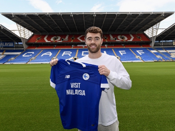 Calum Chambers pindah ke Cardiff City dengan status bebas transfer