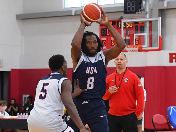 Kawhi Leonard menghabiskan banyak waktu untuk mempersiapkan diri untuk mengikuti latihan bersama Tim AS. (Foto: NBA.com)