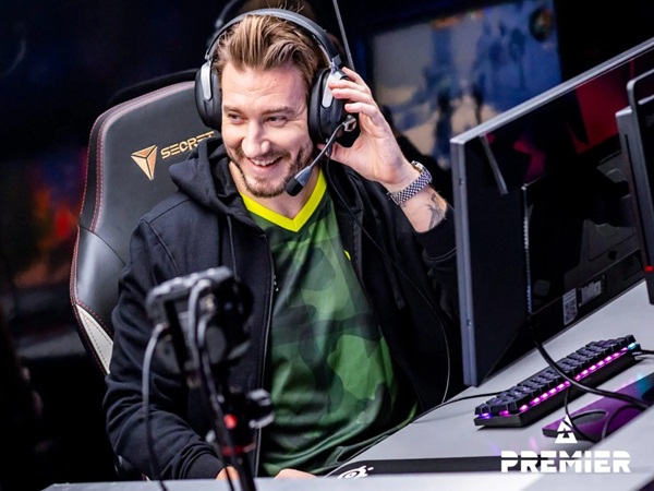 Nicklas Bendtner Telah Meluncurkan Legendary Gaming Group