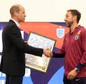 Pangeran William Beri Penghormatan kepada Gareth Southgate