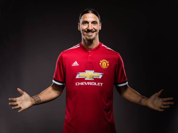 Gabung Man United, Joshua Zirkzee Akui Idolanya Adalah Zlatan Ibrahimovic