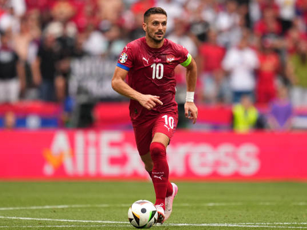 Kapten Serbia, Dusan Tadic Umumkan Pensiun dari Tim Nasional