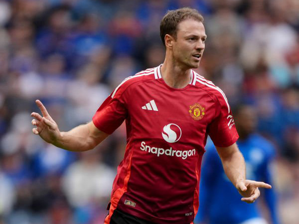 Jonny Evans.