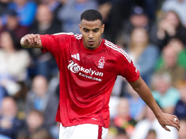 Bek Nottingham Forest, Murillo