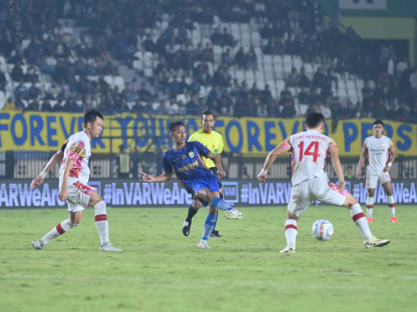 Persib kalah 0-1 dari Persis. Efisiensi pemanfaatan peluang jadi sorotan