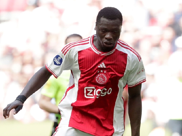 Arsenal mengidentifikasi striker Ajax, Brian Brobbey