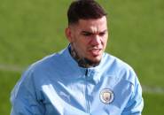 Ederson Moraes Belum Putuskan Masa Depannya di Manchester City