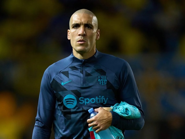 Oriol Romeu Tolak Tinggalkan Barcelona meskipun Napoli Berminat