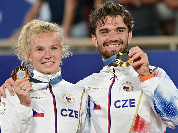 Hasil Olimpiade 2024: Tomas Machac Dan Katerina Siniakova Persembahkan Medali Emas Bagi Ceko