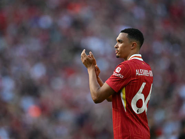 Arne Slot Tanggapi Spekulasi Kontrak Trent Alexander-Arnold