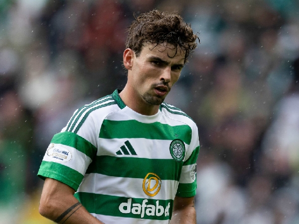 Chelsea mengindetifikasi gelandang Celtic, Matt O'Riley