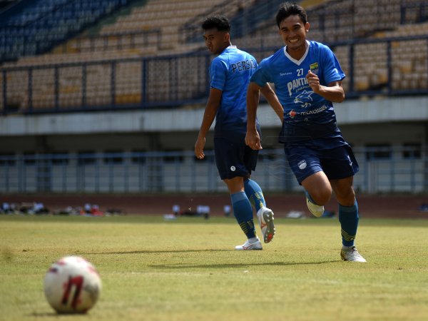 Zalnando didatangkan PSIS Semarang dari Persib Bandung