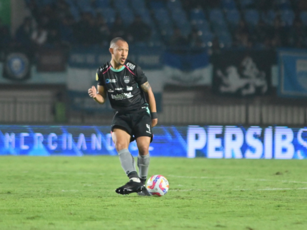 Bek Persib, Gustavo Franca