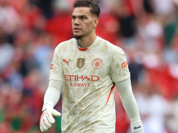 Ederson Moraes.