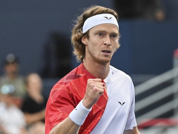 Andrey Rublev Taklukkan Hujan Dan Matteo Arnaldi Demi Final Di Montreal