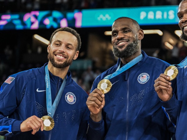 LeBron James dan Stephen Curry Seharusnya Bermain dalam Satu Tim