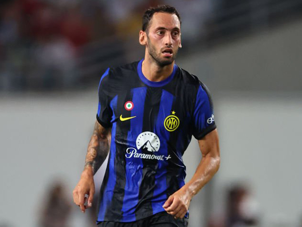 Hakan Calhanoglu