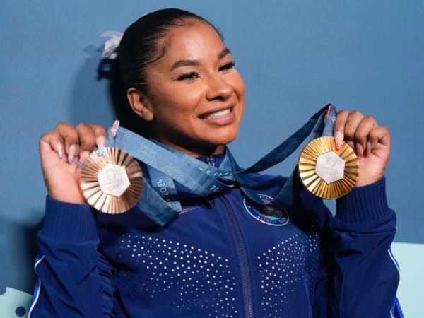 USA Gymnastics mengatakan akan melanjutkan upaya agar Jordan Chiles tetap mendapatkan medali perunggu dari nomor senam lantai. (Foto: ESPN)