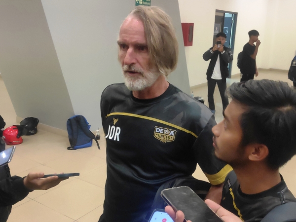 Pelatih Dewa United, Jan Orde Riekerink