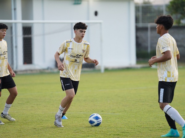 Pemain timnas Indonesia U-17, Mathew Baker