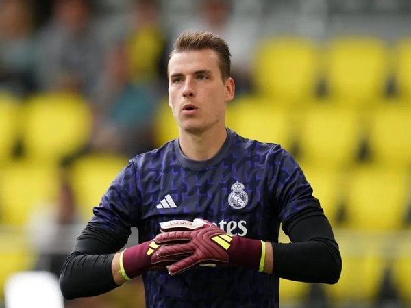 Andriy Lunin Kemungkinan Akan Bertahan di Real Madrid