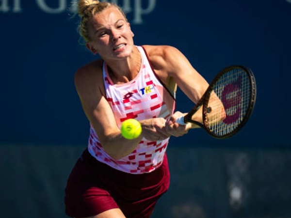 Katerina Siniakova Jatuh Bangun Demi Tiket Perempatfinal Di Cleveland