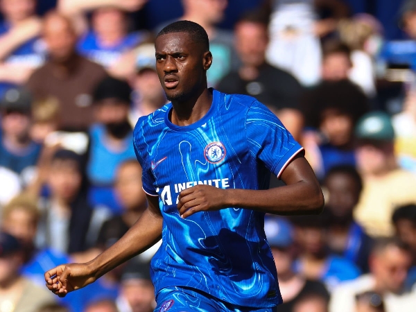 Bek Chelsea, Tosin Adarabioyo