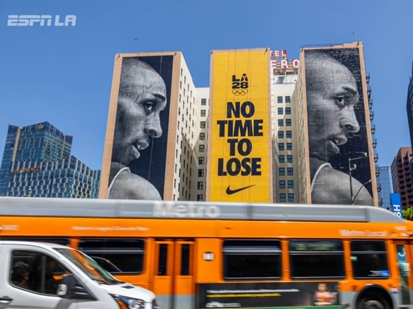 Los Angeles Lakers Mulai Pajang Mural Kobe Bryant Jelang Olimpiade