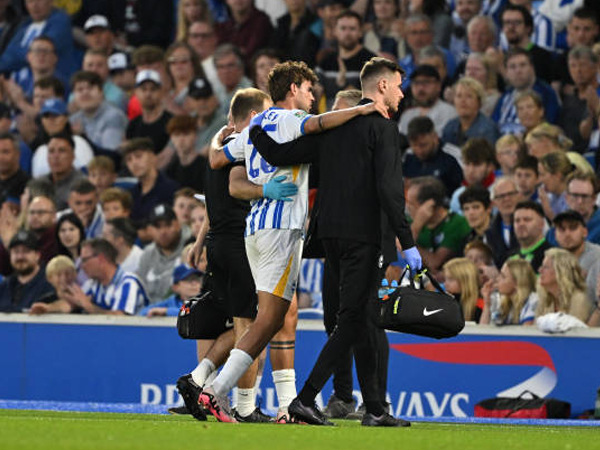 Brighton Tumbangkan Crawley Town, Debut Matt O'Riley Berakhir Cedera