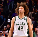 Tak Laku di NBA, Robin Lopez Buka Opsi ke Eropa