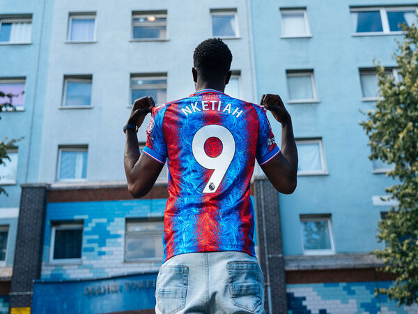 Crystal Palace resmi mendatangkan Eddie Nketiah di hari terakhir bursa transfer musim panas 2024, usai menebusnya dari Arsenal senilai 30 juta Poundsterling (Rp 611 miliar) / via Getty Images