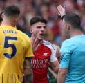 Ian Wright Kritik Wasit Chris Kavanagh atas Kartu Merah Declan Rice