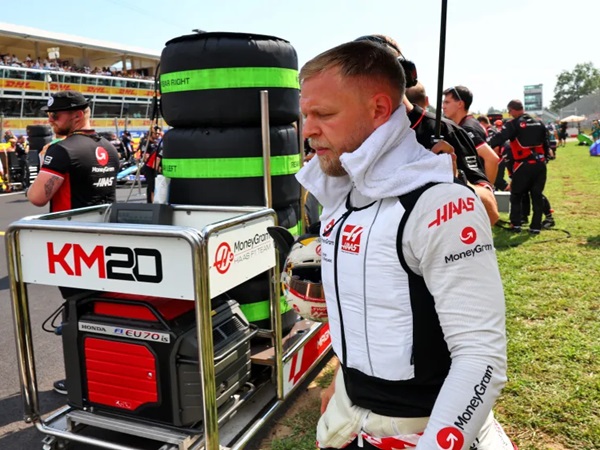 Kevin Magnussen Geram Setelah Diberikan Penalti