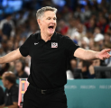 Kevon Looney Beri Pembelaan Kepada Steve Kerr